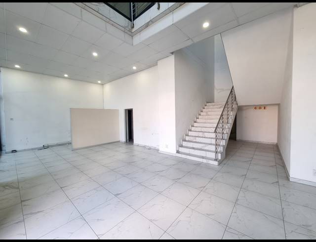 1,260M² WAREHOUSE TO LET IN ORMONDE